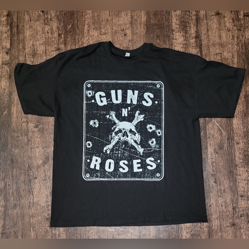 Men's 2X Guns N Roses Heavyweight Short Sleeve Graphic T-shirt